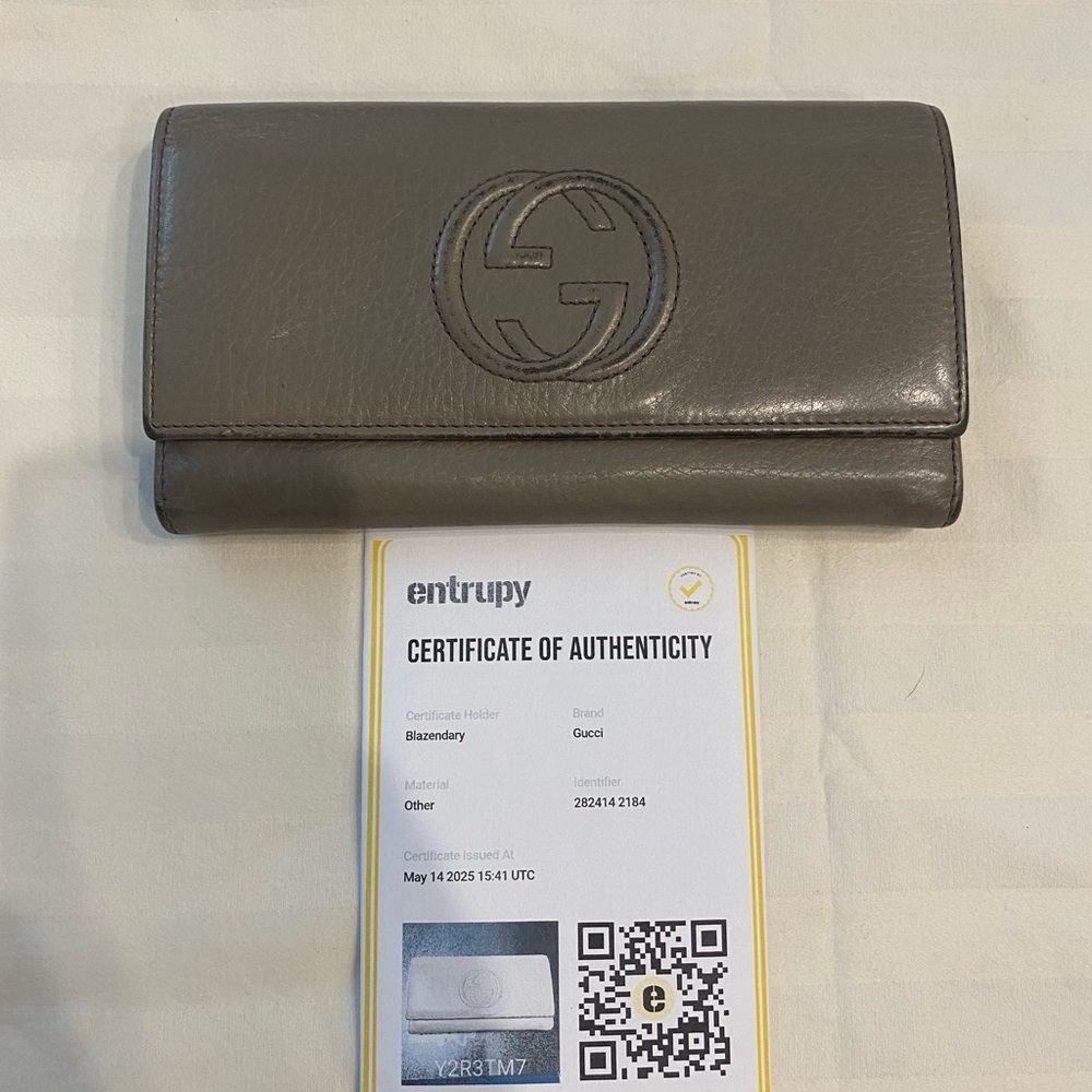 Gucci Soho Interlocking G Gray/Grey Leather Soho Button Closure Long Wallet